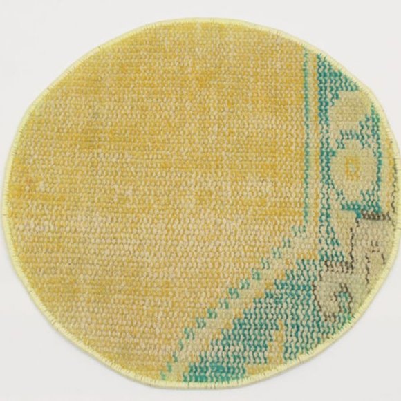 028 - LIV & LANA - Picture 2 of 7